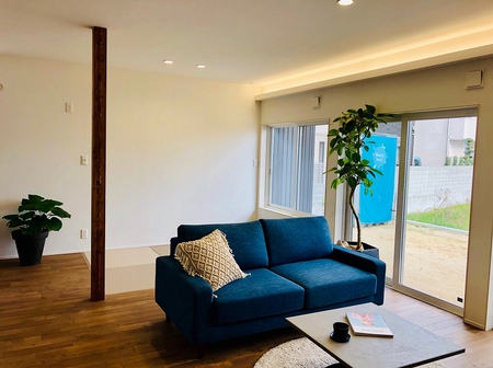 丸亀モデル-リビング1.jpg