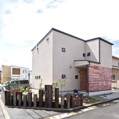 M様邸外観.jpg