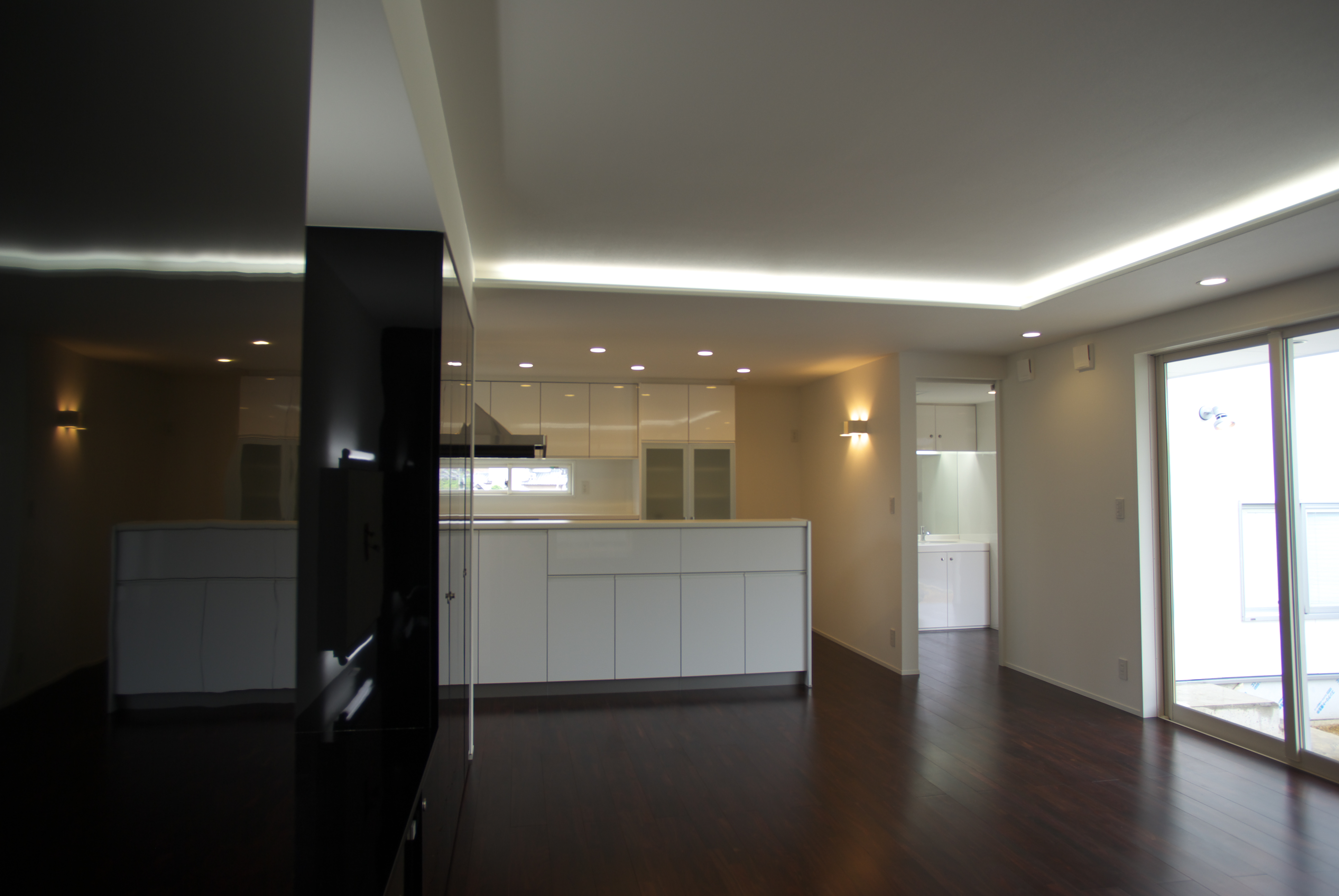 090506living1f1.jpg