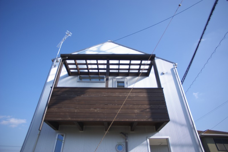 100201ikemoto-soto.jpg