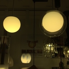 照明1.jpg