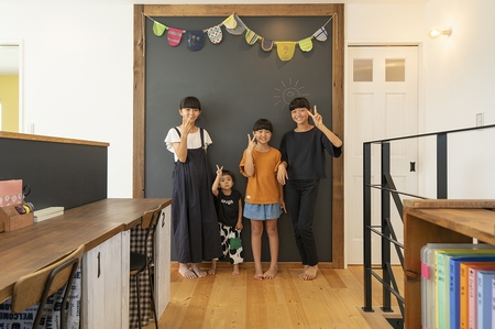 太田下町K様邸黒板.jpg