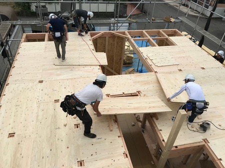 香川町T様邸建て方③.jpg