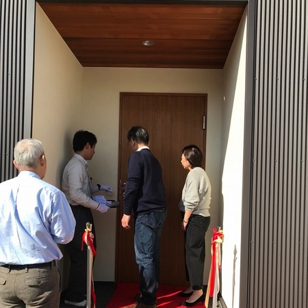 宇多津町I様邸引渡し式２.jpg