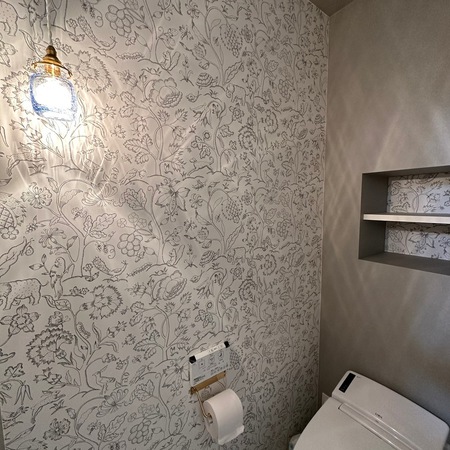 トイレ輸入クロス.jpg